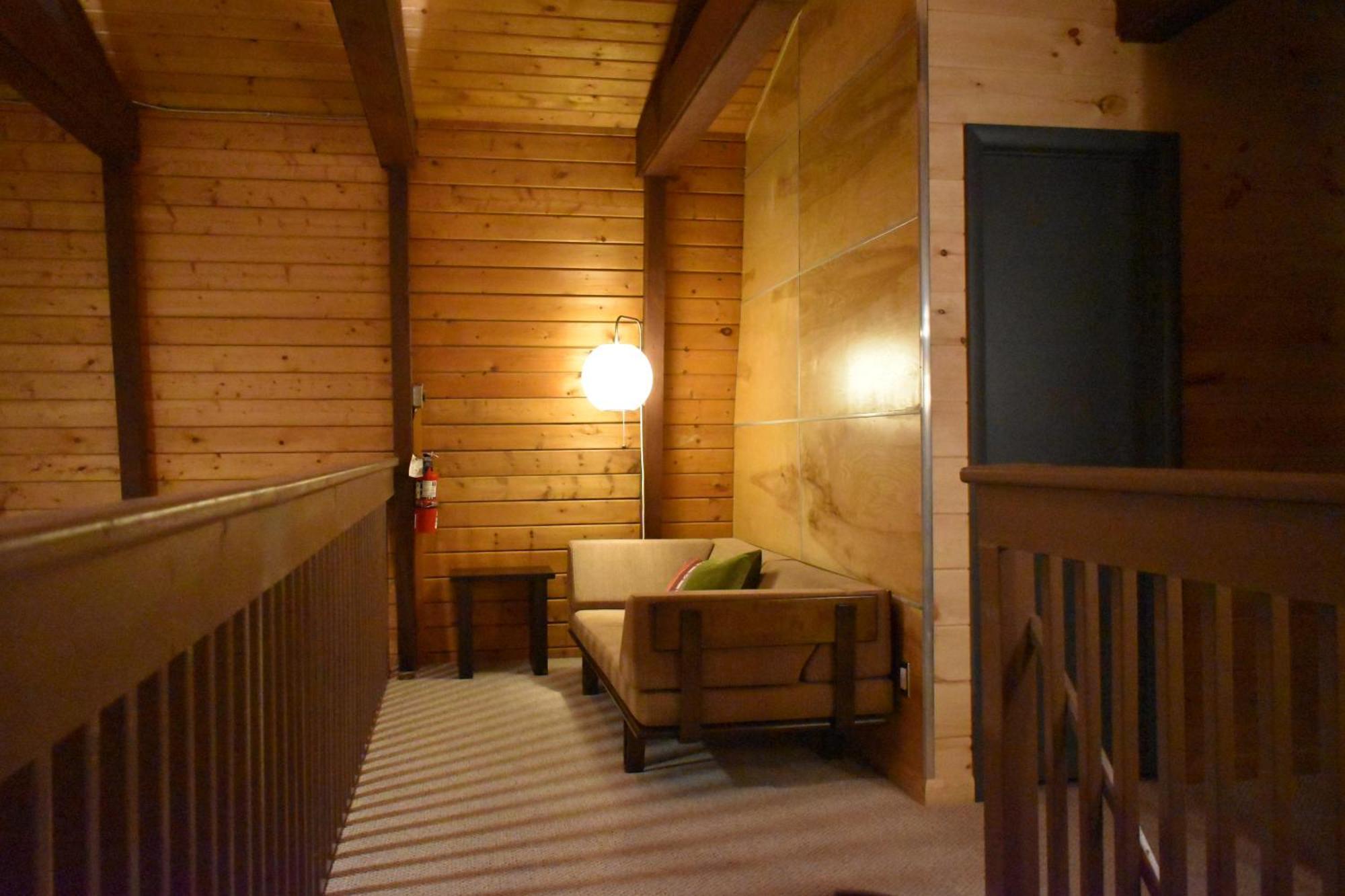 Treetops Chalet - 3Bd/2Bt Boutique Cabin W/Mt Leconte Views In แกตลิงเบิร์ก ภายนอก รูปภาพ